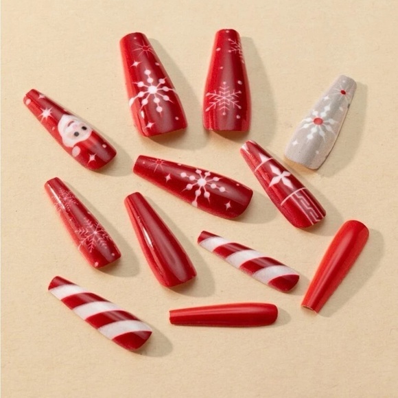 Christmas Santa Press On Nail Set - Picture 5 of 12